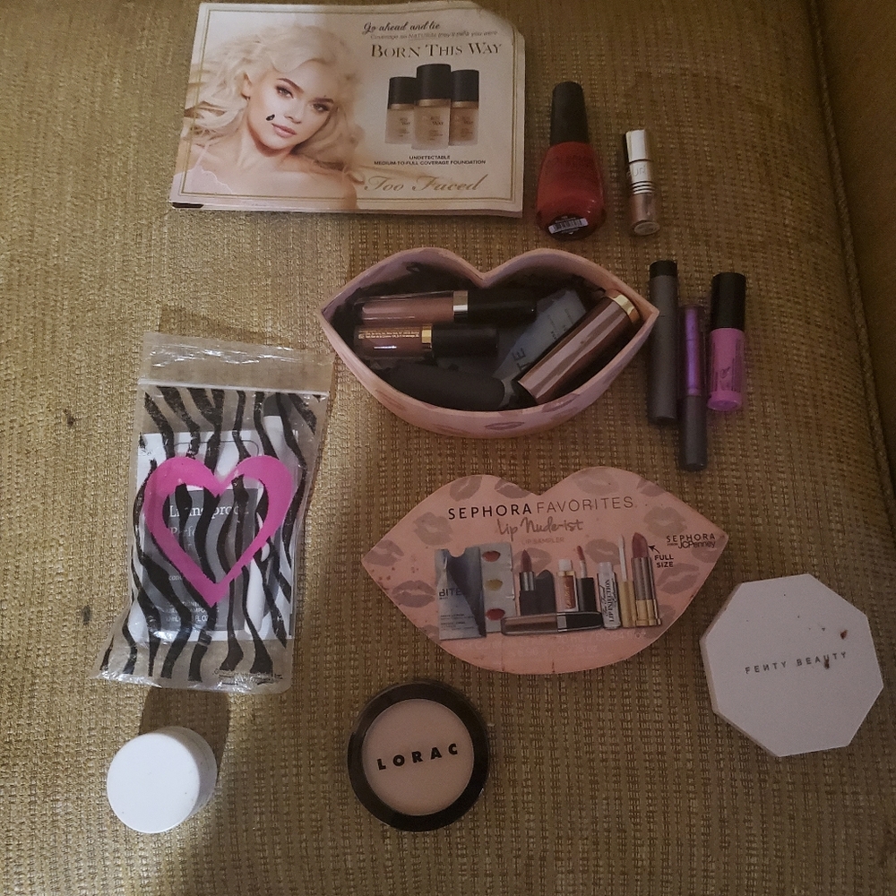 Cosmetics - Picture 4 of 4